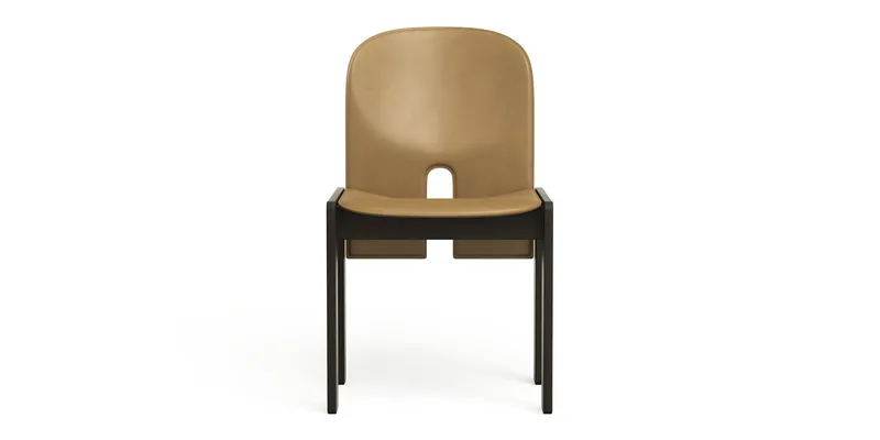 Cassina 121 — Saddle leather