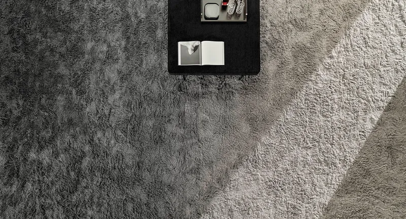 Minotti Wisp Rainbow
